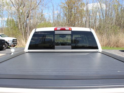 Used 2015 GMC Sierra 1500 SLT w/ SLT Preferred Package AWD/4WD image 7