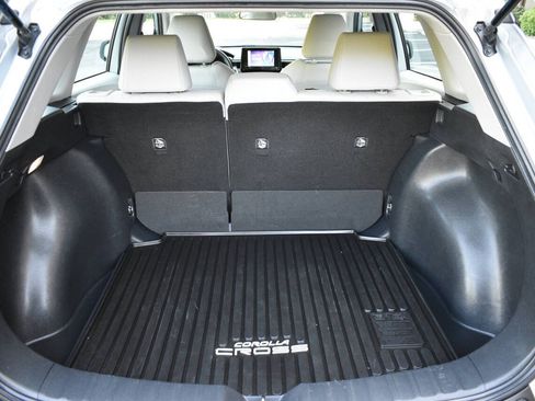 Used 2023 Toyota Corolla Cross L FWD image 10
