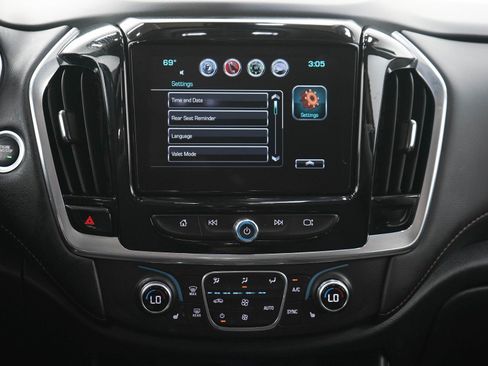 Used 2018 Chevrolet Traverse LT AWD/4WD image 20