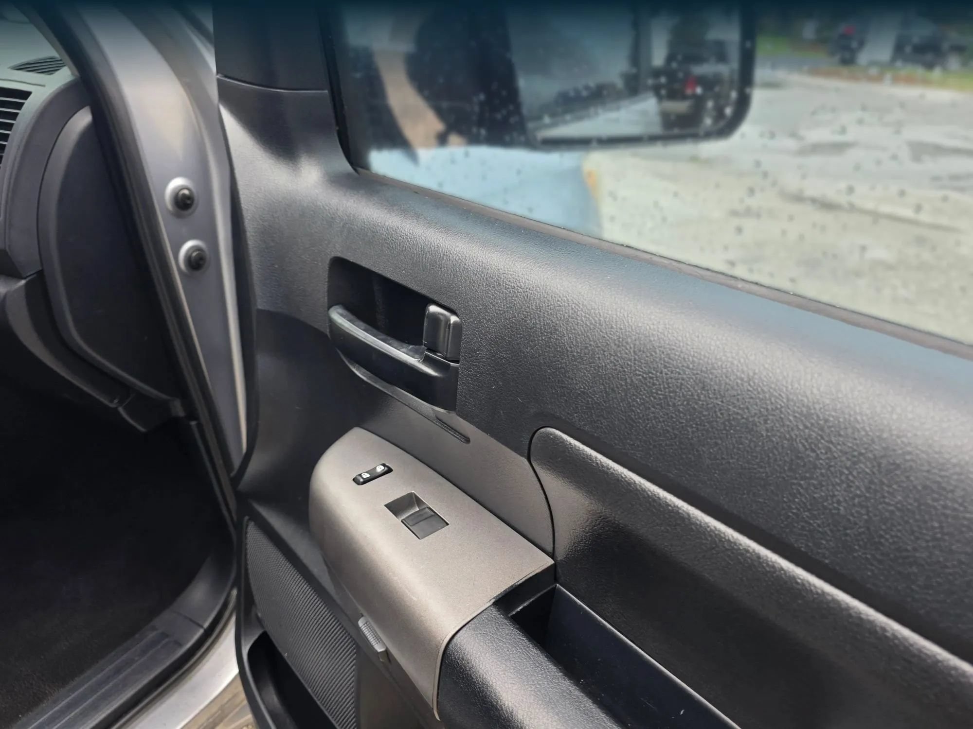 Used 2010 Toyota Tundra 2WD CrewMax w/ Tow Pkg image 39