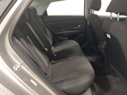 Used 2023 Hyundai Elantra SEL FWD image 19