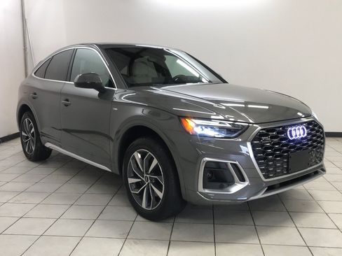 Used 2023 Audi Q5 2.0T Premium Plus w/ Premium Plus Package AWD/4WD image 3