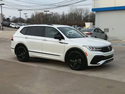 Used 2023 Volkswagen Tiguan SE R-Line