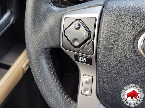 Used 2022 Toyota 4Runner Limited AWD/4WD image 30
