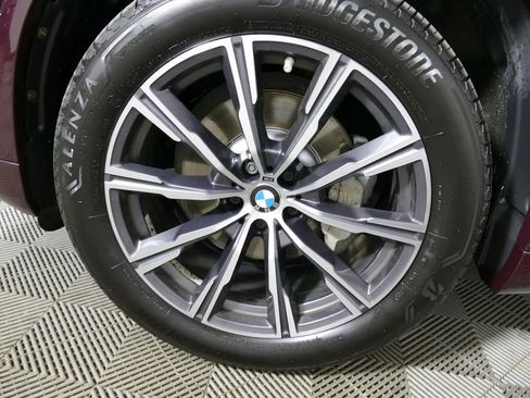 Used 2019 BMW X5 xDrive40i w/ M Sport Package AWD/4WD image 24