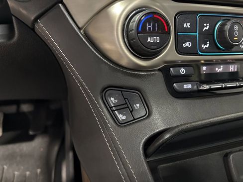 Used 2020 GMC Yukon Denali w/ Denali Ultimate Package image 30