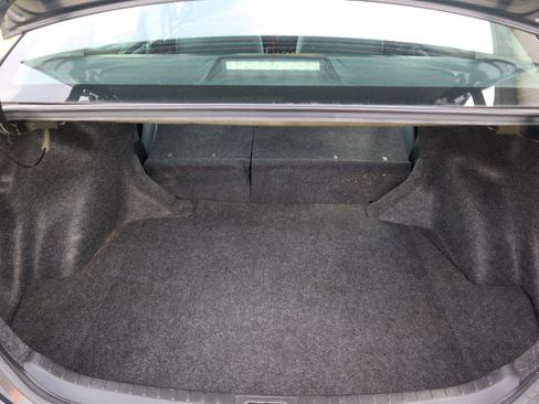 Used 2017 Toyota Corolla L FWD image 39