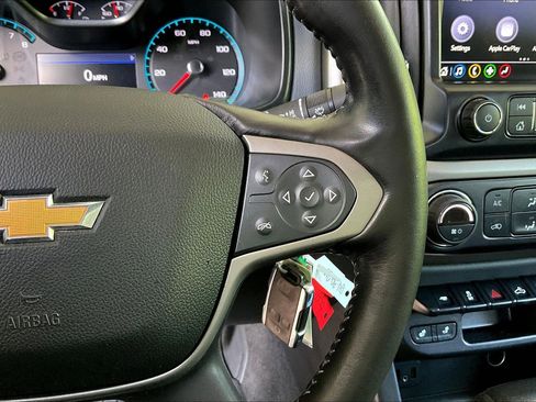Used 2020 Chevrolet Colorado Z71 AWD/4WD image 13