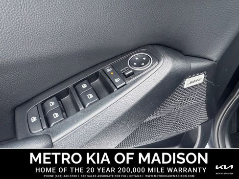 Used 2025 Kia Seltos SX image 15