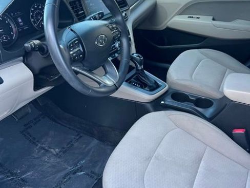Used 2020 Hyundai Elantra SEL image 8