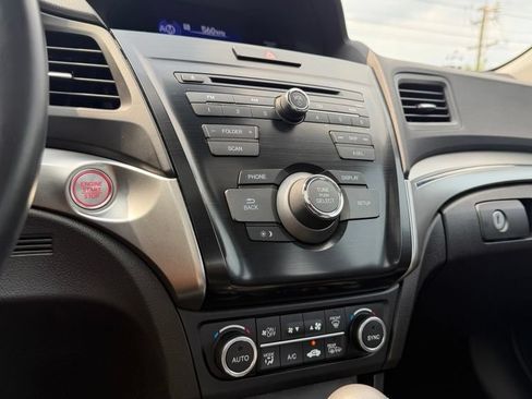 Used 2019 Acura ILX FWD image 23