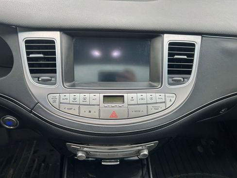 Used 2014 Hyundai Genesis 5.0 R-Spec image 19