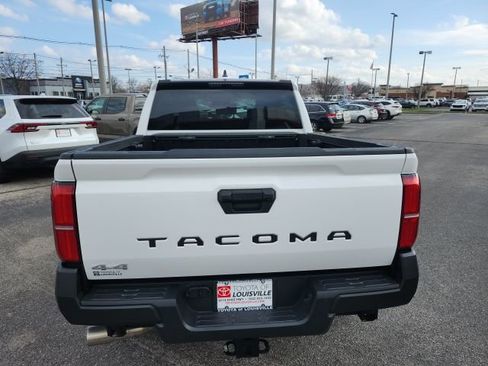 Certified 2025 Toyota Tacoma SR image 5