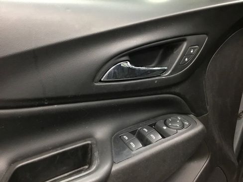 Used 2019 Chevrolet Equinox LT image 7