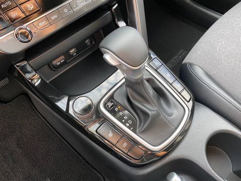Used 2024 Kia Seltos S AWD/4WD image 17