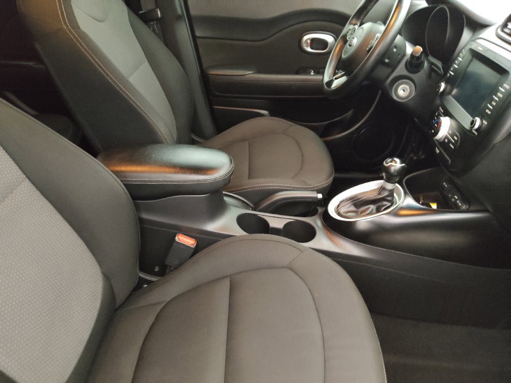 Used 2019 Kia Soul + FWD image 21