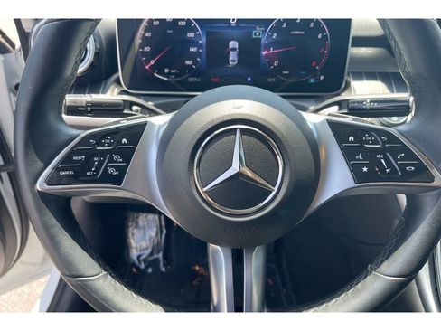 Used 2023 Mercedes-Benz C 300 Sedan image 34