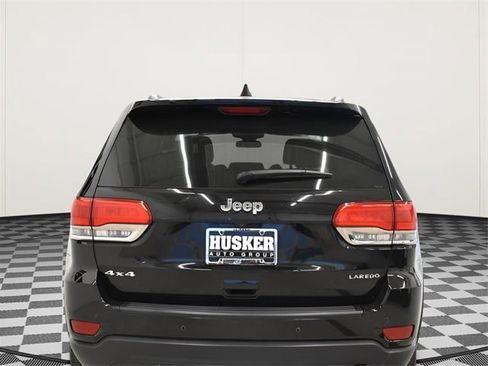 Used 2018 Jeep Grand Cherokee Laredo image 11