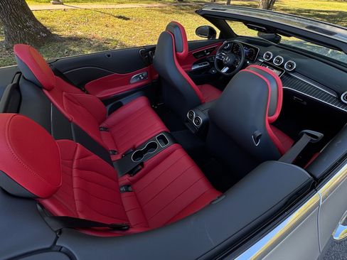Used 2024 Mercedes-Benz CLE 450 4MATIC Cabriolet image 54