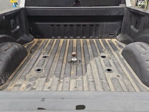 Used 2021 Ford F250 Lariat w/ Lariat Ultimate Package AWD/4WD image 25