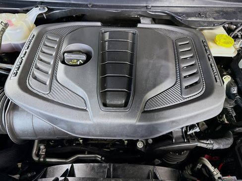 Used 2023 Jeep Wagoneer Series II RWD image 39