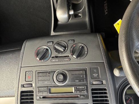 Used 2010 Nissan Versa 1.8 S w/ PWR Plus Pkg image 15