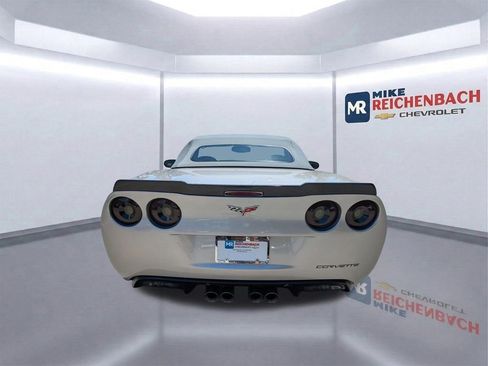 Used 2006 Chevrolet Corvette Convertible w/ Preferred Equipment Group RWD image 5