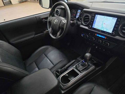 Certified 2023 Toyota Tacoma TRD Off-Road w/ TRD Premium Off Road Package AWD/4WD image 29