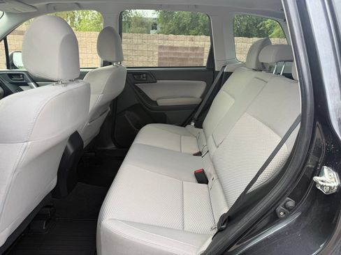 Used 2018 Subaru Forester 2.5i Premium AWD/4WD image 10