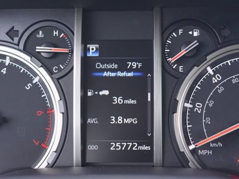 Used 2024 Toyota 4Runner TRD Pro AWD/4WD image 28