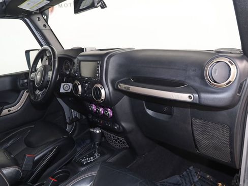 Used 2016 Jeep Wrangler Unlimited Sahara AWD/4WD image 42