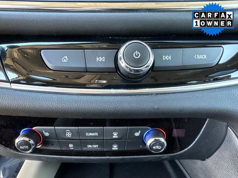 Used 2021 Buick Enclave Essence w/ Sound and Sites Package image 31