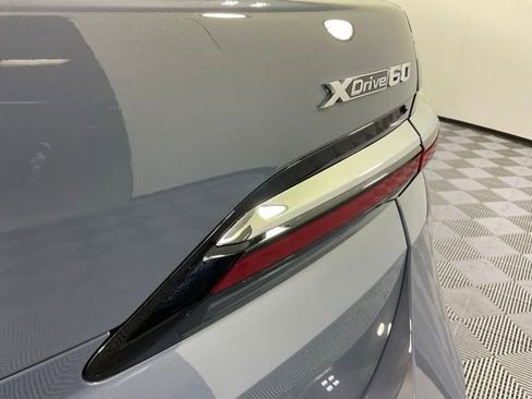 Used 2024 BMW i7 xDrive60 AWD/4WD image 7