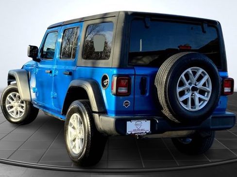 Used 2023 Jeep Wrangler Sport S image 8