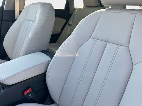 New 2025 Audi Q5 Premium image 21