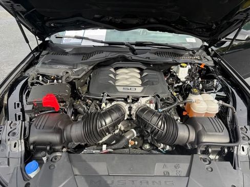 Used 2024 Ford Mustang GT RWD image 11