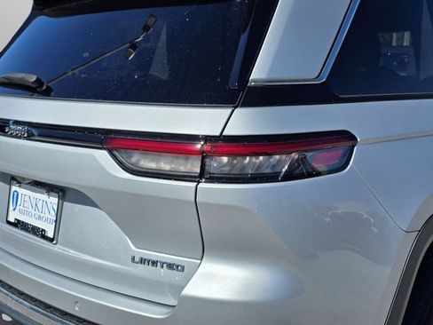 Certified 2022 Jeep Grand Cherokee Limited RWD image 14