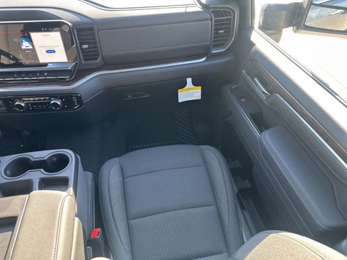 New 2026 GMC Sierra 2500 SLE w/ SLE Value Package; image 31