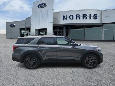 Certified 2026 Ford Explorer ST-Line w/ ST-Line Street Pack AWD/4WD image 5