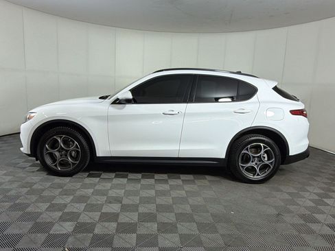 Used 2023 Alfa Romeo Stelvio Sprint AWD/4WD image 2