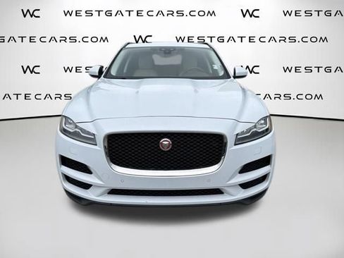 Used 2018 Jaguar F-PACE Prestige AWD/4WD image 2