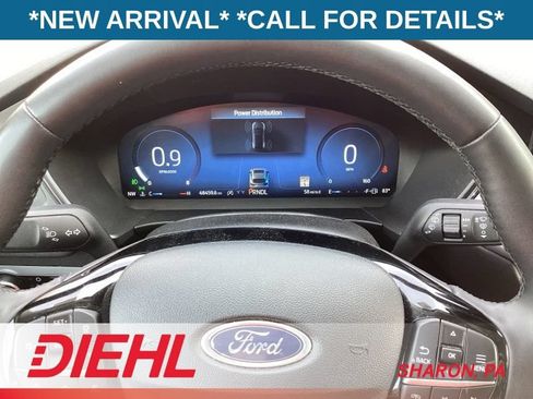 Used 2024 Ford Escape Platinum AWD/4WD image 11