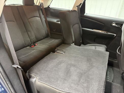 Used 2014 Dodge Journey American Value Package w/ Flexible Seating Group FWD image 28