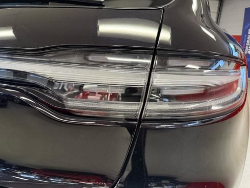 Used 2021 Porsche Macan S AWD/4WD image 10