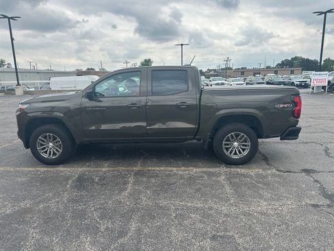 Used 2023 Chevrolet Colorado LT w/ LT Convenience Package II AWD/4WD image 10