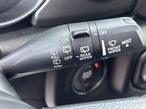 Used 2023 Jeep Wrangler Unlimited Sport AWD/4WD image 34