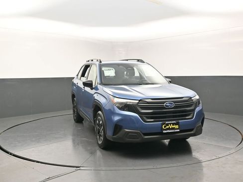 Used 2025 Subaru Forester w/ Convenience Package #1 image 3