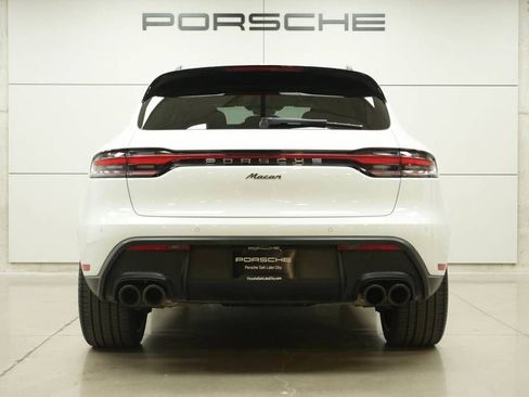 Certified 2026 Porsche Macan AWD/4WD image 12