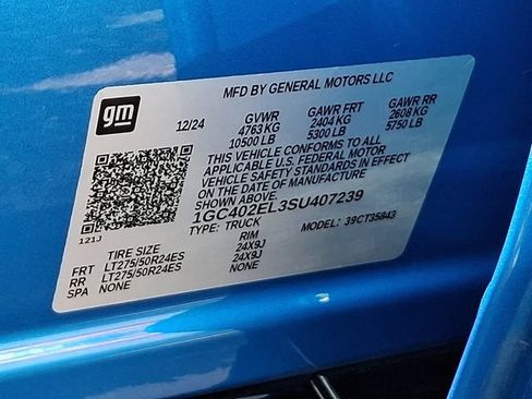 Used 2025 Chevrolet Silverado EV RST AWD/4WD image 30