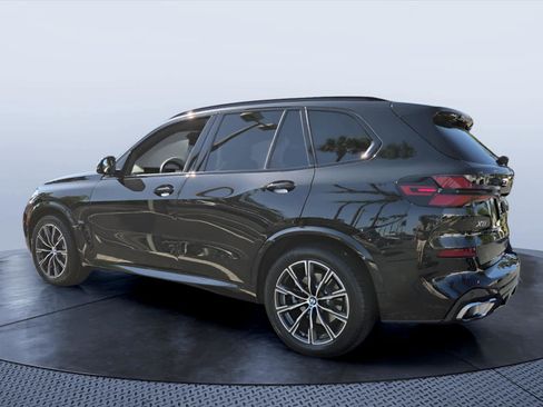 Certified 2025 BMW X5 xDrive40i AWD/4WD image 4